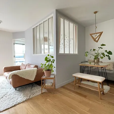 Appartement Magnifique 3 Pieces De 55m2 Au Calme Avec Balcon Paris